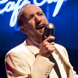 Review: Sweet Smell of Success, Arcola ✭✭✭✭